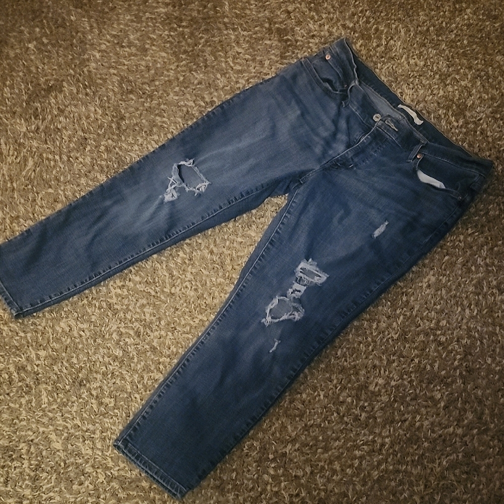 Distressed Blue Levis Jeans